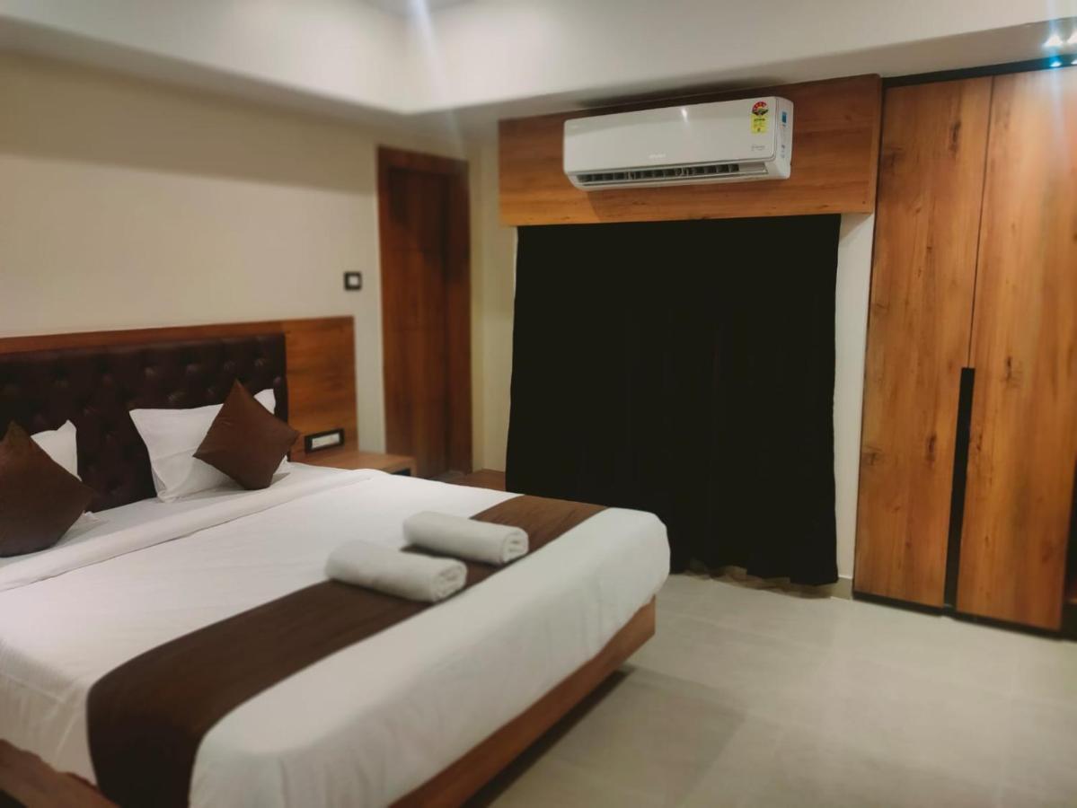 Aditya Inn Guwahati Exterior photo